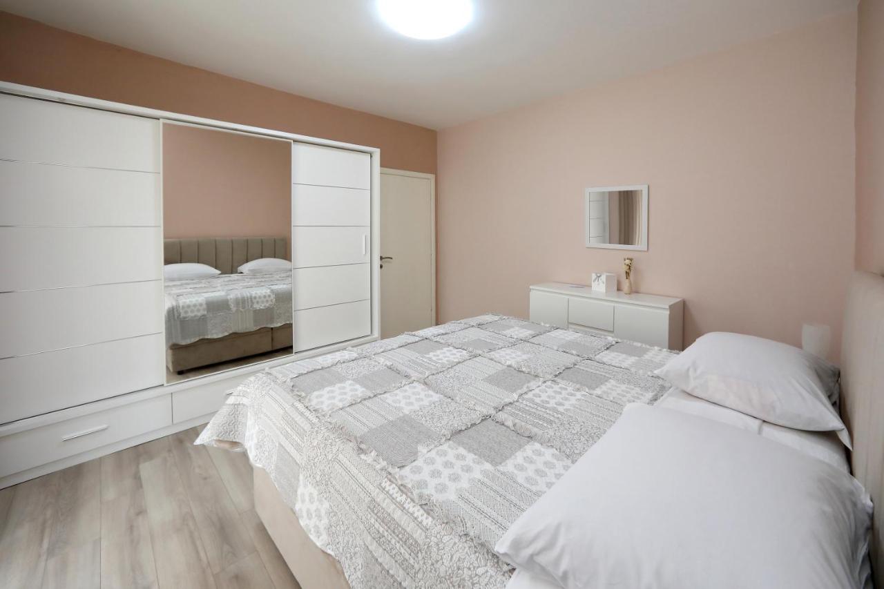 Apartment Lucijan Bibinje Zewnętrze zdjęcie